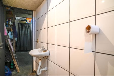 Casa à venda com 254m², 2 quartos e 4 vagasBanheiro de Serviço