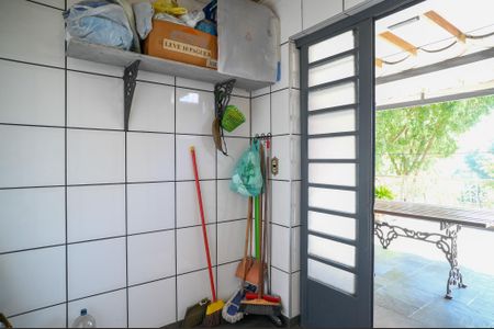 Casa à venda com 254m², 2 quartos e 4 vagasÁrea de Serviço