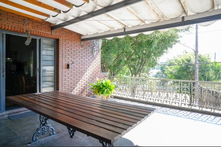 Casa à venda com 254m², 2 quartos e 4 vagasVaranda Gourmet