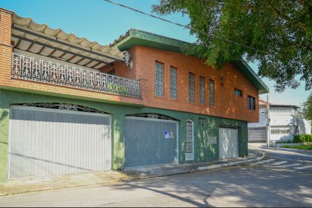Casa à venda com 254m², 2 quartos e 4 vagasFachada/ Placa 