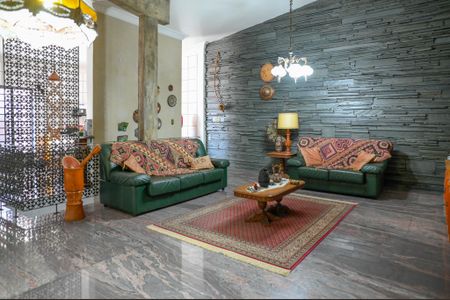 Casa à venda com 254m², 2 quartos e 4 vagasSala