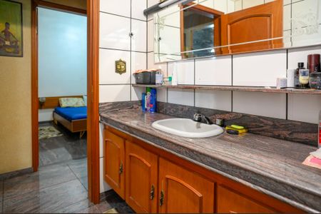 Casa à venda com 254m², 2 quartos e 4 vagasBanheiro