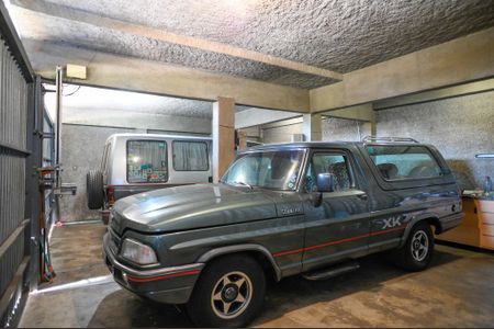 Casa à venda com 254m², 2 quartos e 4 vagasGaragem