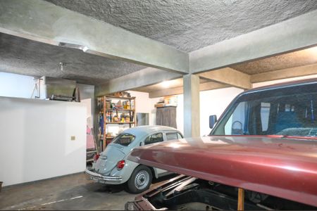 Casa à venda com 254m², 2 quartos e 4 vagasGaragem