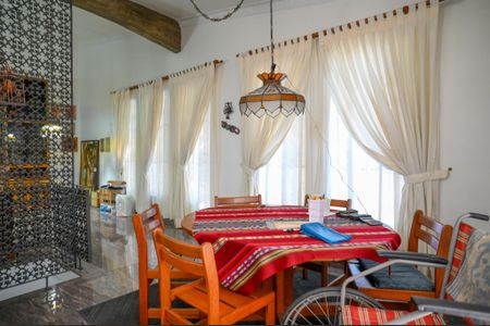 Casa à venda com 254m², 2 quartos e 4 vagasSala de Jantar