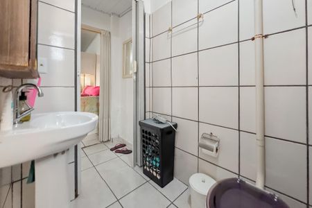 Casa à venda com 210m², 3 quartos e sem vagaBanheiro - Casa 3