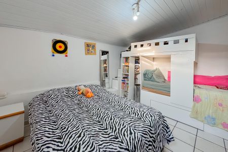 Casa à venda com 210m², 3 quartos e sem vagaQuarto - Casa 3