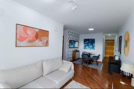 Apartamento à venda com 73m², 2 quartos e 1 vaga Apartamento à venda com 73m², 2 quartos e 1 vagaSala