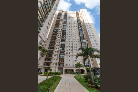 Apartamento à venda com 94m², 3 quartos e 1 vaga Apartamento à venda com 94m², 3 quartos e 1 vagaFachada