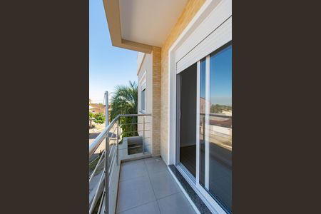 Casa à venda com 122m², 3 quartos e 2 vagas Casa à venda com 122m², 3 quartos e 2 vagasSacada Suíte