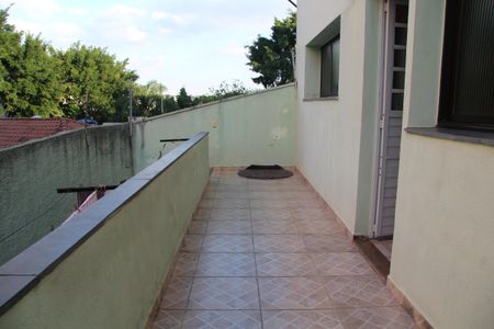 Casa à venda com 276m², 4 quartos e 4 vagasVaranda Área de Serviço