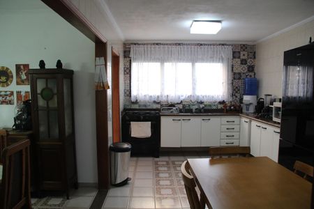 Casa à venda com 276m², 4 quartos e 4 vagasCozinha