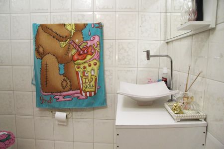 Casa à venda com 276m², 4 quartos e 4 vagasBanheiro Social