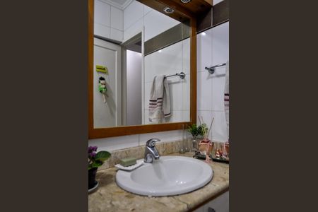 Apartamento à venda com 105m², 3 quartos e sem vagaBanheiro 