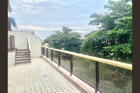 Casa à venda com 420m², 4 quartos e 2 vagas