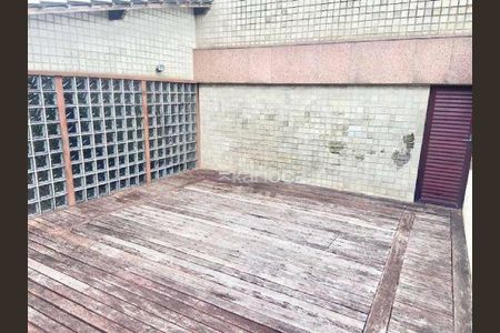 Casa à venda com 420m², 4 quartos e 2 vagas