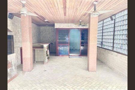 Casa à venda com 420m², 4 quartos e 2 vagas