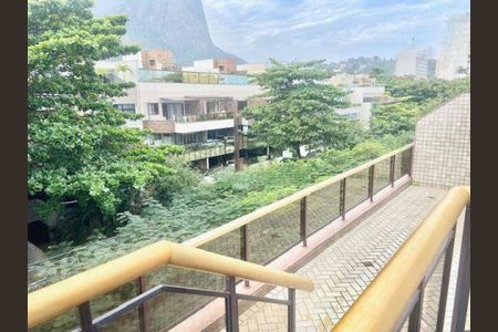 Casa à venda com 420m², 4 quartos e 2 vagas