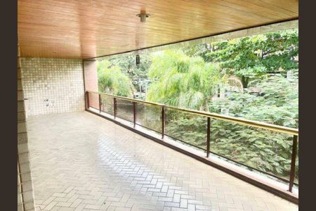 Casa à venda com 420m², 4 quartos e 2 vagas