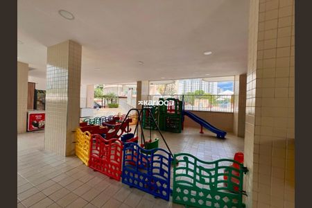 Apartamento à venda com 77m², 3 quartos e 1 vaga