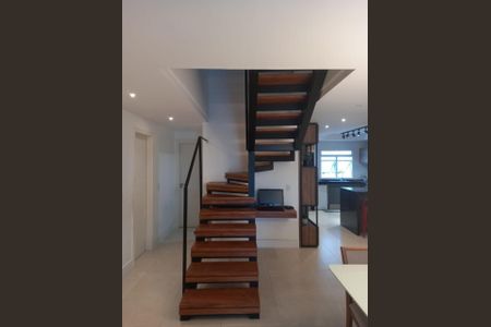 Apartamento à venda com 215m², 4 quartos e 2 vagas