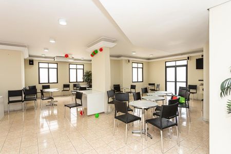 Apartamento para alugar com 98m², 3 quartos e 1 vaga Apartamento para alugar com 98m², 3 quartos e 1 vagaÁrea comum - Salão de festas