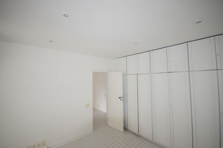 Apartamento à venda com 70m², 2 quartos e 2 vagas Apartamento à venda com 70m², 2 quartos e 2 vagasSuíte 1