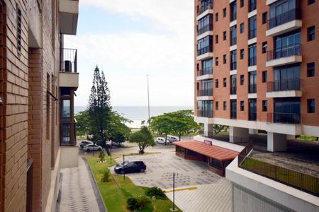 Apartamento à venda com 70m², 2 quartos e 2 vagas Apartamento à venda com 70m², 2 quartos e 2 vagasVista