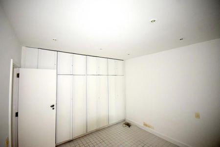 Apartamento à venda com 70m², 2 quartos e 2 vagas Apartamento à venda com 70m², 2 quartos e 2 vagasSuíte 1