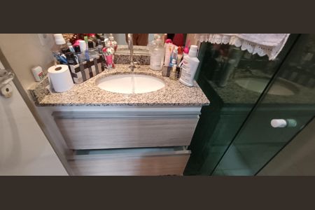 Apartamento para alugar com 67m², 2 quartos e 1 vaga Apartamento para alugar com 67m², 2 quartos e 1 vagaBanheiro da Suíte