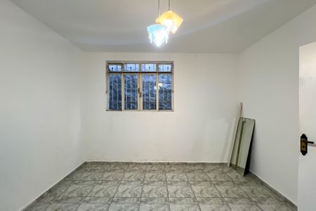 Casa para alugar com 230m², 3 quartos e 1 vagaQuarto