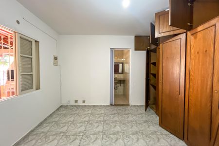 Casa para alugar com 230m², 3 quartos e 1 vagaSuíte 1