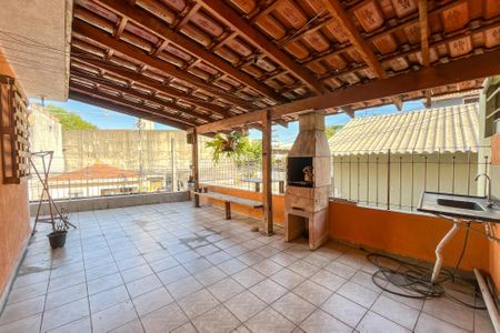 Casa para alugar com 230m², 3 quartos e 1 vagaQuintal