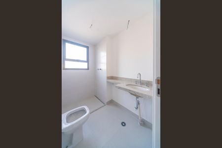 Apartamento à venda com 227m², 3 quartos e 4 vagasBanheiro Social