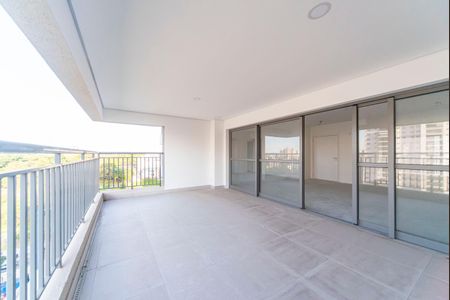 Apartamento à venda com 227m², 3 quartos e 4 vagasVaranda da Sala