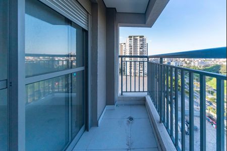 Apartamento à venda com 227m², 3 quartos e 4 vagasVaranda Suíte 1