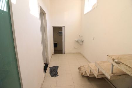 Casa para alugar com 60m², 1 quarto e sem vagaÁrea de Serviço