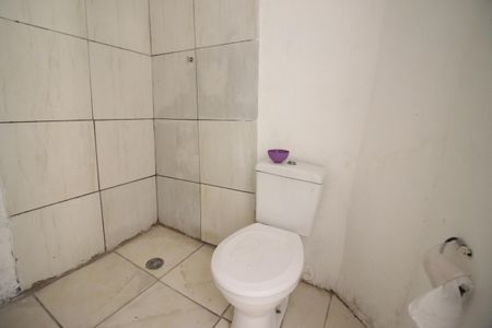 Casa para alugar com 60m², 1 quarto e sem vagaBanheiro