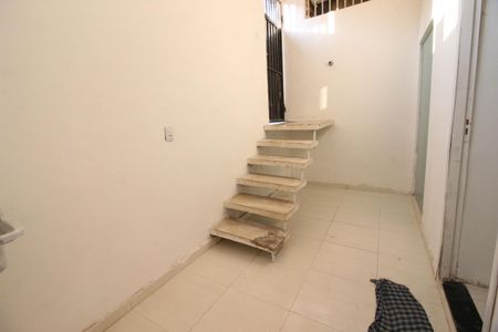 Casa para alugar com 60m², 1 quarto e sem vagaÁrea de Serviço