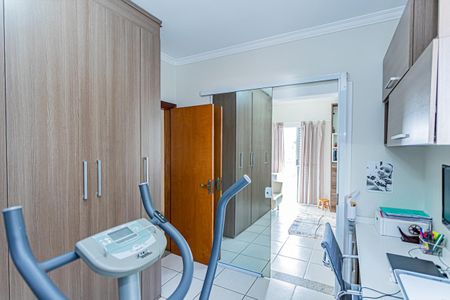 Casa à venda com 358m², 3 quartos e 4 vagasQuarto / closet - 2