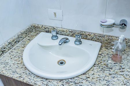 Casa à venda com 358m², 3 quartos e 4 vagasBanheiro