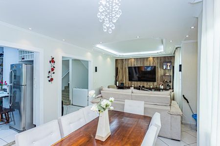 Casa à venda com 358m², 3 quartos e 4 vagasSala