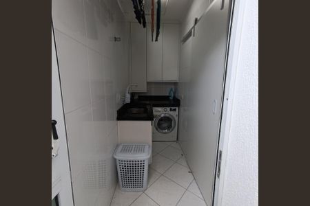Apartamento à venda com 74m², 3 quartos e 1 vagaÁrea de Serviço