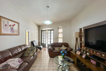 Casa à venda com 125m², 2 quartos e 1 vaga Casa à venda com 125m², 2 quartos e 1 vagaSala