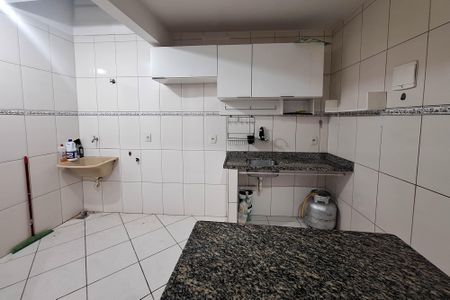 Casa à venda com 45m², 1 quarto e sem vagaSala/Cozinha