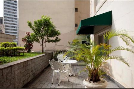 Apartamento à venda com 45m², 1 quarto e 1 vaga