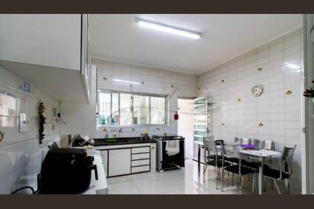 Casa à venda com 6 quartos, 200m² em Ipiranga, São Paulo