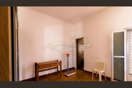 Casa à venda com 6 quartos, 200m² em Ipiranga, São Paulo