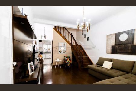 Casa à venda com 6 quartos, 200m² em Ipiranga, São Paulo