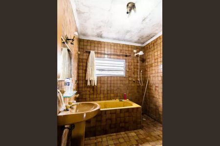 Casa à venda com 6 quartos, 200m² em Ipiranga, São Paulo